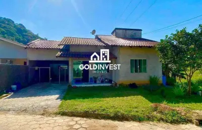 Casa baixa na frente e sobrado nos fundos bairro são pedro