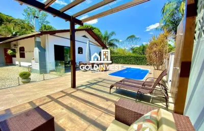 Casa no bairro aguas claras 100% mobiliada com 180 m², 3 quartos sendo 1 suíte, piscina aquecida com área de festas e 2 vagas de garagem
