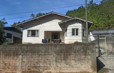Casa à venda, 3 quartos, 3 vagas, bateas - brusque/sc