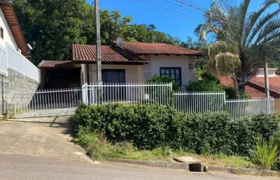 Casa com 3 quartos sendo 1 suíte o bairro rio branco (aceita financiamento)