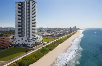 Última unidade apartamento com 4 quartos frente mar em barra velha
