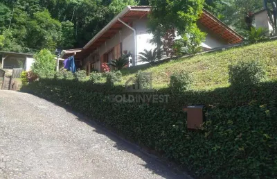 Casa de 3 quartos no bairro águas claras em amplo terreno
