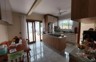 Casa 3 quartos 2 vagas de garagem, 125,00m dom joaquim, brusque.