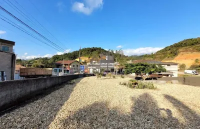 Amplo terreno com casa no bairro cedrinho em brusque