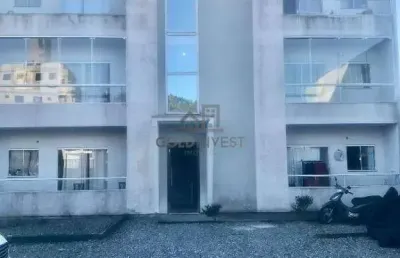Apartamento semi mobiliado com 2 quartos sacada com churrasqueira