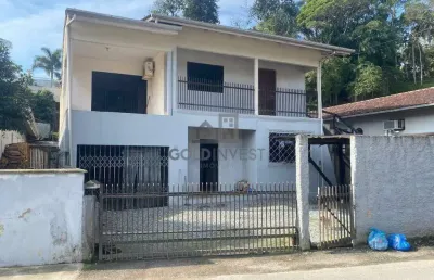 Oportunidade imperdível! casa ampla de 2 andares à venda