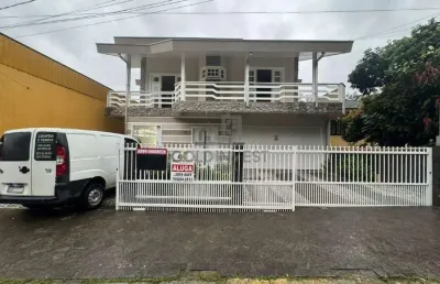 Sala comercial com 200m² no bairro nova brasília!!!