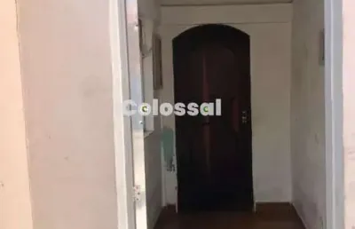 Casa à venda na Rua Jequirana de Goiás, Vila Curuçá, São Paulo
