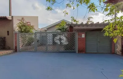 Casa à venda na independência, 3 quartos, 1 suíte, 2 vagas.
