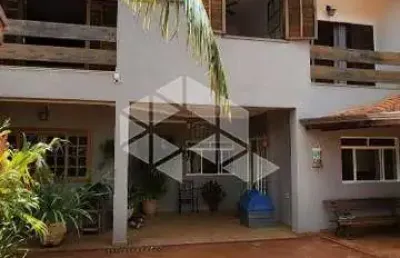 Sobrado á venda no parque dos lagos , 3 quartos, sendo 1 suíte, 4 vagas