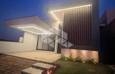 Casa á venda 3 suites-4 vagas condominio quinta da mata 2