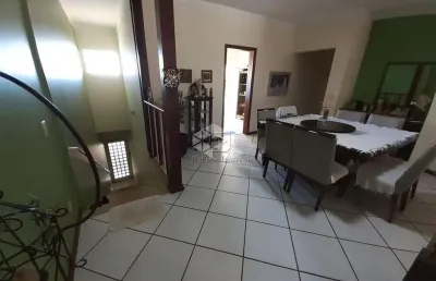 Sobrado à venda, 3 quartos, 1 suíte, 5 vagas, bairro parque dos lagos.