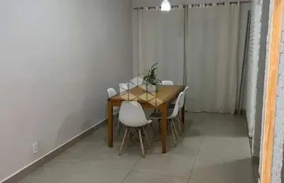 Sobrado á venda - 3 dormitorios -2 vagas - bairro vila do golf