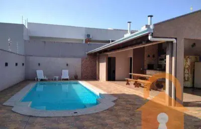 Casa à venda no Jardim Botânico I, Campo Mourão 