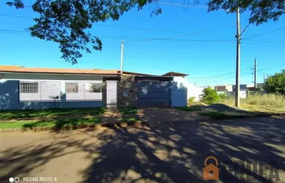 Casa para venda em campo mourão, jardim veneza, 3 dormitórios, 2 banheiros, 2 vagas