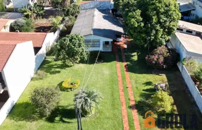 Casa para venda em campo mourão, centro, 2 dormitórios, 1 suíte, 2 banheiros, 3 vagas