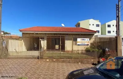 Casa para venda em campo mourão, centro, 3 dormitórios, 1 suíte, 3 banheiros, 2 vagas