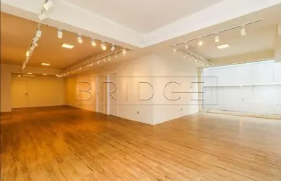 Ponto comercial com 10 salas para alugar na avenida goethe, 156, rio branco, porto alegre por r$ 24.000