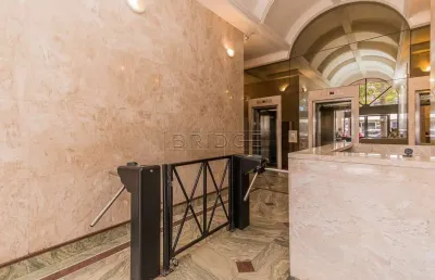 Sala comercial com 1 sala para alugar na avenida carlos gomes, 403, auxiliadora, porto alegre por r$ 3.500