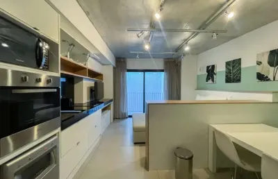 Loft com 1 quarto para alugar na rua josé de alencar, 1068, menino deus, porto alegre por r$ 2.500