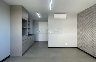 Loft com 1 quarto para alugar na rua anita garibaldi, 1325, boa vista, porto alegre por r$ 2.950
