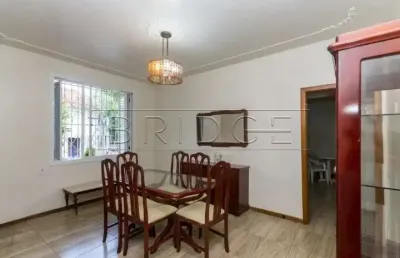 Apartamento com 2 quartos para alugar na avenida nova york, 365, auxiliadora, porto alegre por r$ 2.500