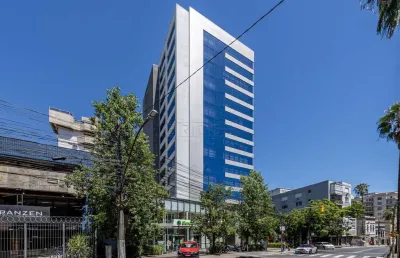 Sala comercial para alugar na avenida independência, 925, independência, porto alegre por r$ 2.000
