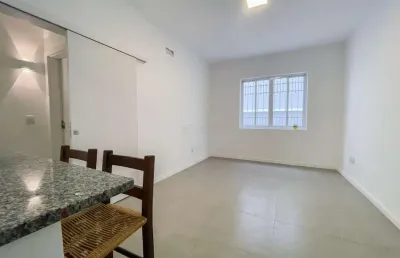 Apartamento com 2 quartos para alugar na rua castro alves, 1073, rio branco, porto alegre por r$ 3.400