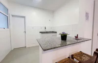 Apartamento com 2 quartos para alugar na rua castro alves, 1073, rio branco, porto alegre por r$ 3.200