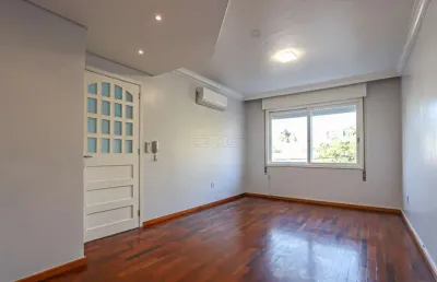 Apartamento com 3 quartos para alugar na rua giordano bruno, 55, rio branco, porto alegre por r$ 4.300