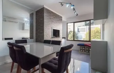 Apartamento com 2 quartos para alugar na rua carazinho, 593, petrópolis, porto alegre por r$ 7.000