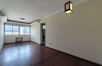 Apartamento com 2 quartos para alugar na rua coronel genuino, 206, centro histórico, porto alegre por r$ 2.500