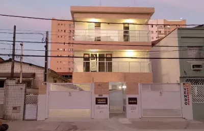 Sobrado 3 dormitorios novo frente com varandas 3 garagens quintal e churrasqueira