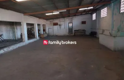 Galpão/loja em inhaúma, 1200m², servido a diversor seguimentos comerciais.
