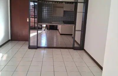 Apartamento com 3 quartos para alugar no Stiep, Salvador 