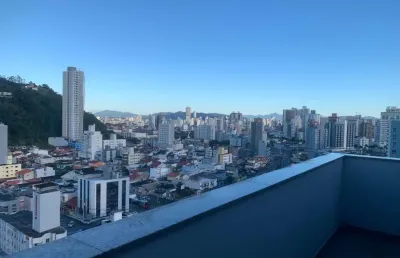 Cobertura duplex no bairro fazenda. próximo à beira rio