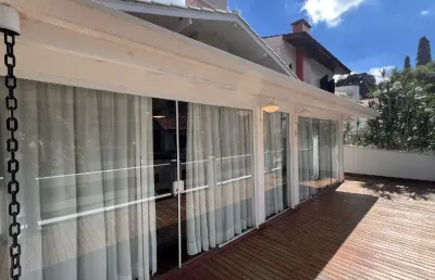 Casa sobrado - reformada | 3 dormitórios | 6 vagas | churrasqueira