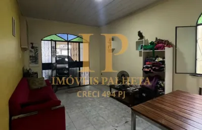 Vende-se casa, 4 quartos, 2 vagas na garagem e quintal na cidade nova