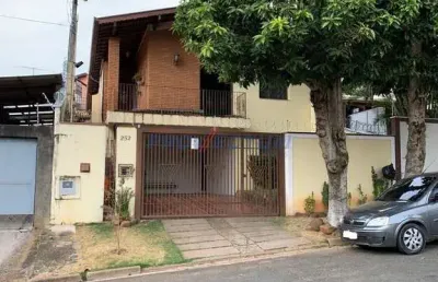 Casa com 3 quartos à venda na rua josé strazzacapa, 252, jardim madalena, campinas, 259 m2 por r$ 950.000