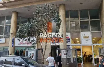 Página 1 imóveis anuncia excelente opção de apartamento de 2 dormitórios e 2 banheiros no 'condomínio duque', bairro centro, em porto alegre. - ap267