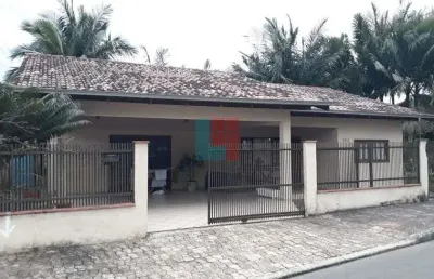 Casa com 3 quartos à venda na Rua Barbalho, 1000, Boa Vista, Joinville