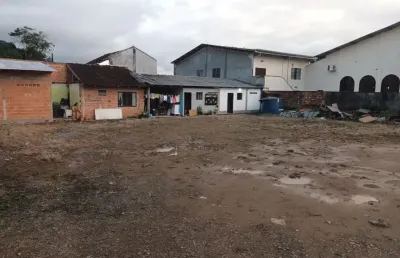 Kitnet / Stúdio para alugar na Rua Prefeito Baltazar Buschle, 3184, Espinheiros, Joinville