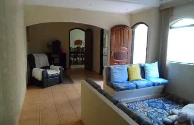 Casa com 2 quartos à venda na Rua São Paulo, 9999, Cerâmica, São Caetano do Sul