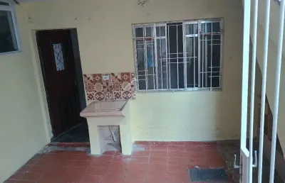 Casa com 1 quarto para alugar na Rua Quitaúna, 3333, Vila Palmares, Santo André