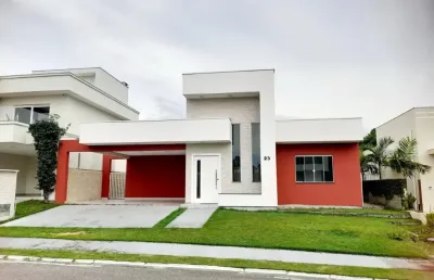 Oportunidade imperdível – casa linda em condomínio fechado no norte da ilha!