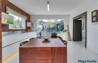 Casa com 3 quartos à venda na Rua Itatiba, 115, Pacaembu, São Paulo