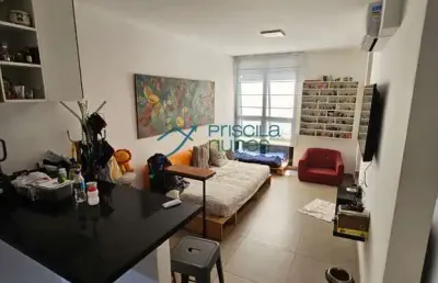 Casa em condomínio fechado com 2 quartos para alugar na Rua Tonelero, Vila Ipojuca, São Paulo