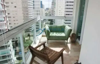 Apartamento  paraíso andar alto com varanda e vista