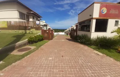 Imbassai-  condomínio brisas de imbassai >3 quartos com dependência
