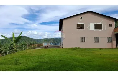 Investimento seguro ou refúgio para aposentadoria? essa chácara com 400m², duas casas e área de lazer completa tem tudo que você procura!